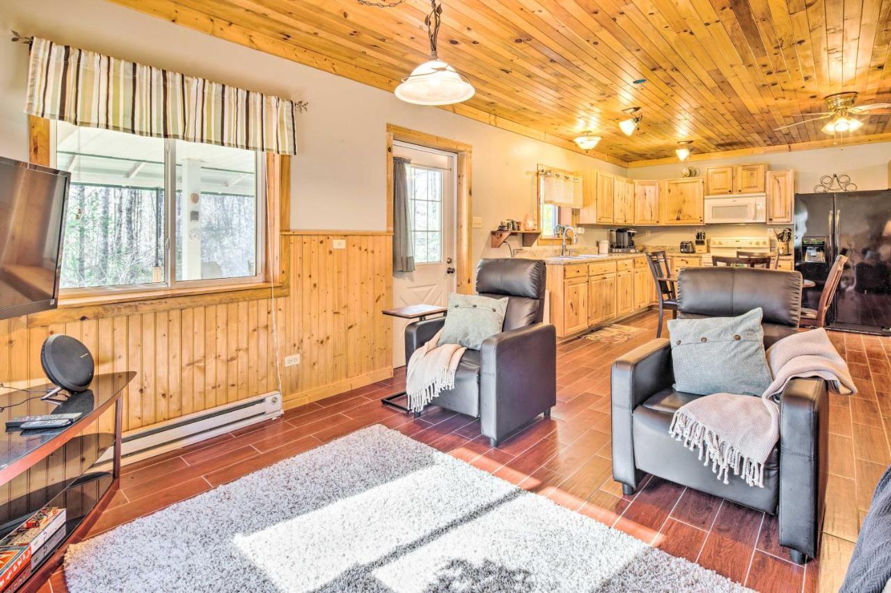 Penrose Home With Covered Deck And Fire Pit! Eksteriør billede