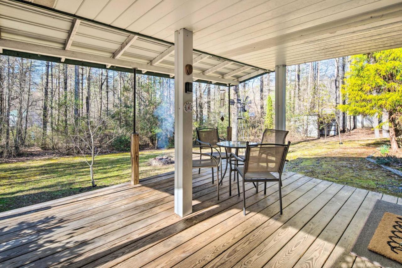 Penrose Home With Covered Deck And Fire Pit! Eksteriør billede